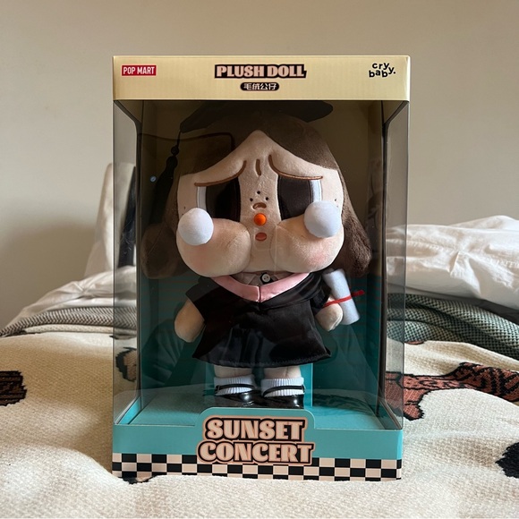POP MART Other - POP MART CRYBABY Sunset Concert Series Plush Doll